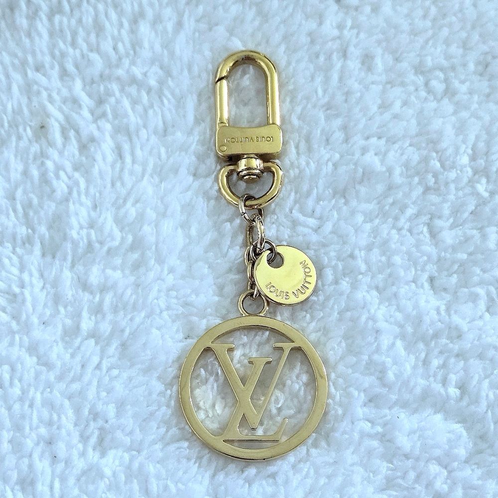 Louis Vuitton Circle Bag Charm WITHOUT Keyholder - Used - Picture 10 of 16